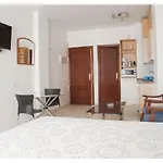 Отель Candisol Cozy Торремолинос