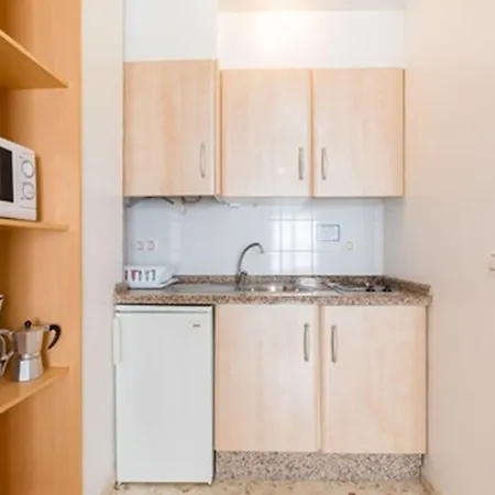 Candisol Cozy 2* Торремолинос