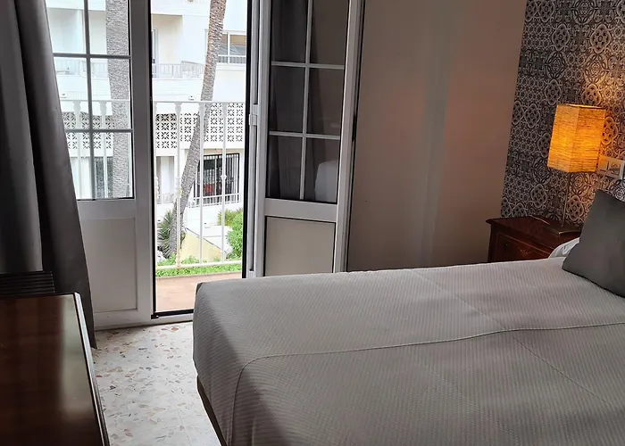 Candisol Cozy Hotel 2*