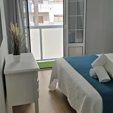 Candisol Cozy Отель Торремолинос